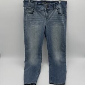 Torrid Women’s Jegging Jeans Size 18R Stretch Medium Wash Blue Denim